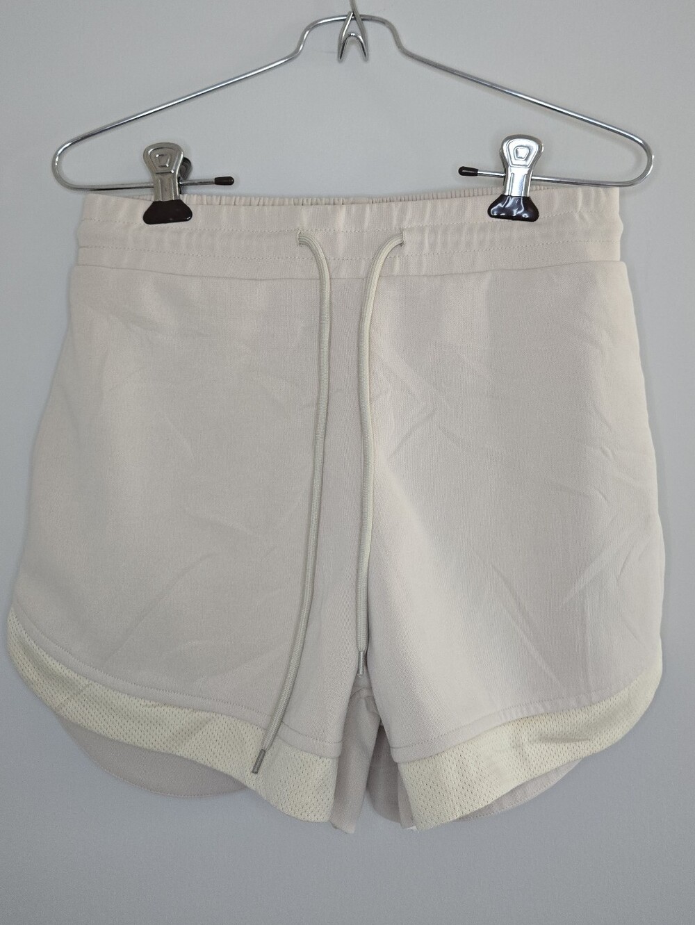 HALARA beige high waist drawstring mesh-trim athletic shorts, medium + new